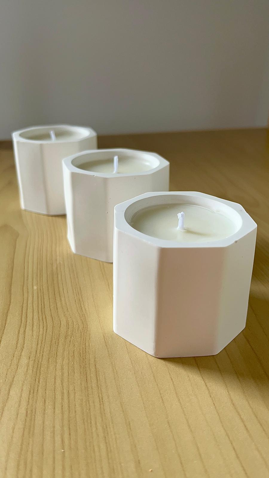 Velas en tarros de cera de soja 100% natural, sin fragancia, parte de la colección ecológica y vegana de Winged Essence.