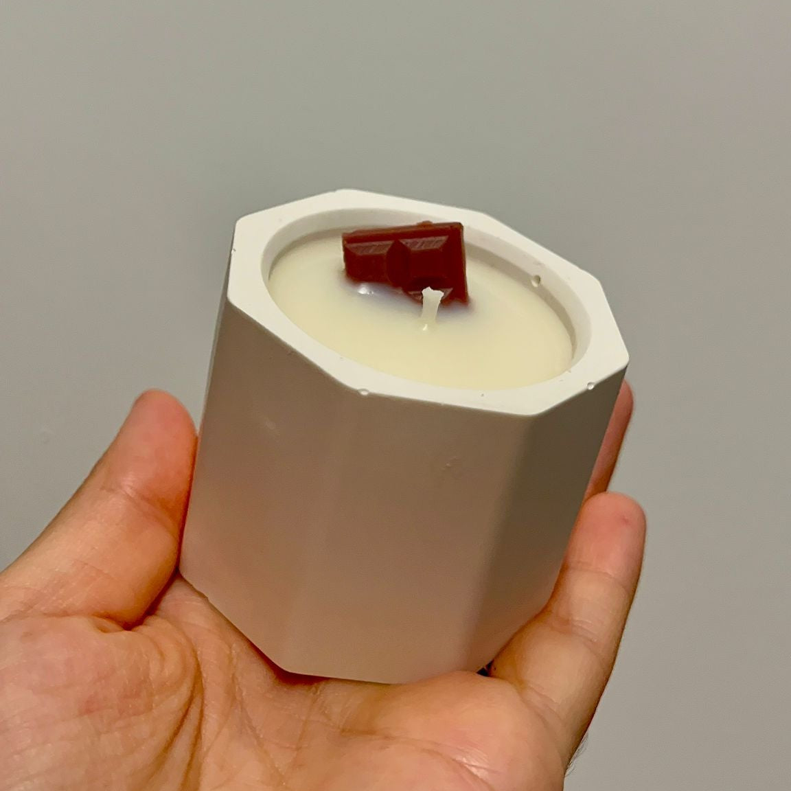 Vela Chocolate Suizo artesanal | Cera de soja premium